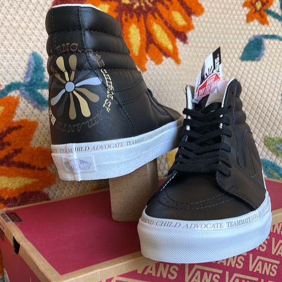 Vans Sk8-Hi Divine Black/True White Men’s sneakers leather - Picture 10 of 16